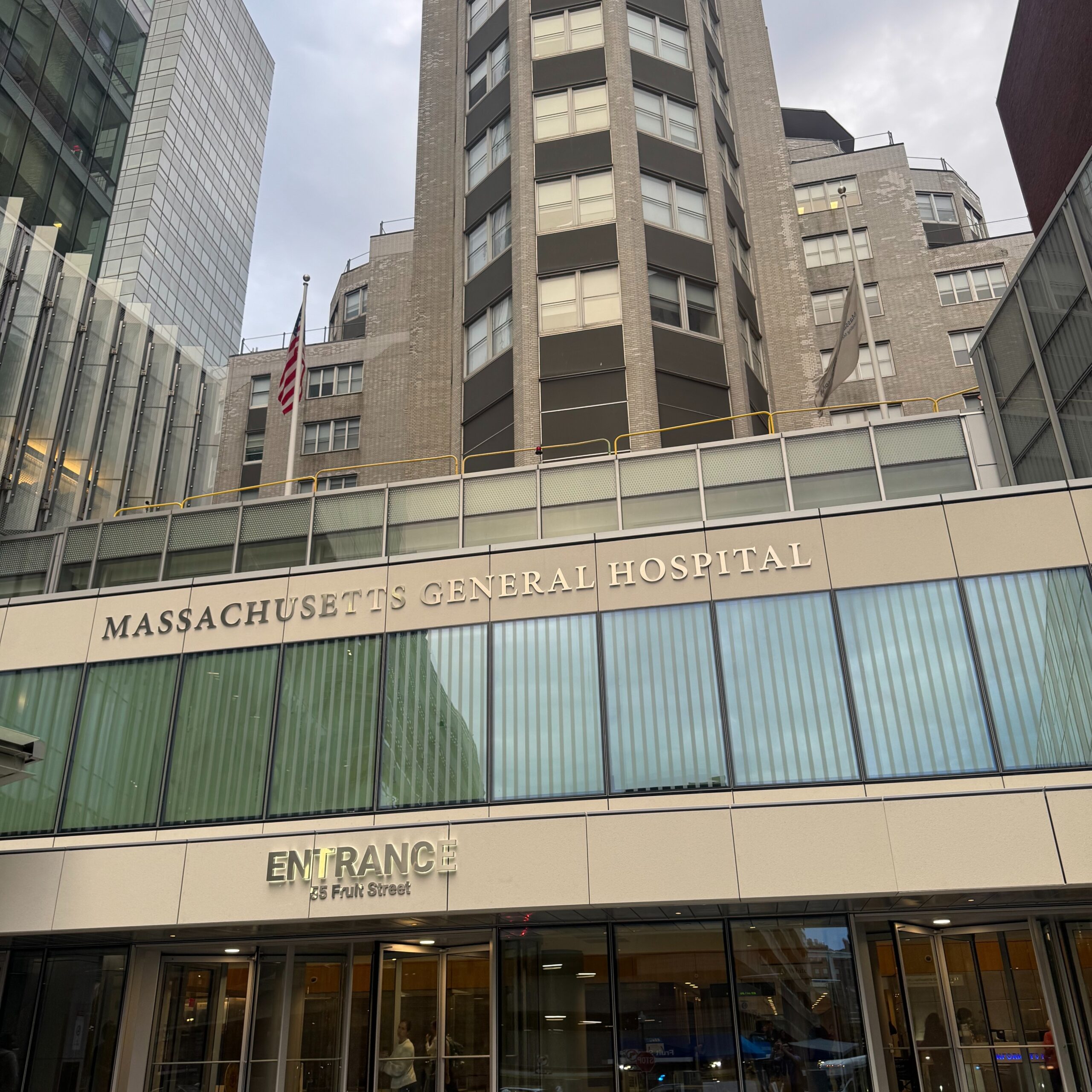 Massachusetts General Hospital, observership em ombro com Dr. Bassem Elhassan em Boston